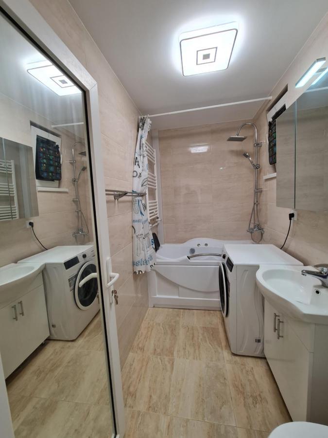 Luxury Panoramic Apartment Oradea Luaran gambar